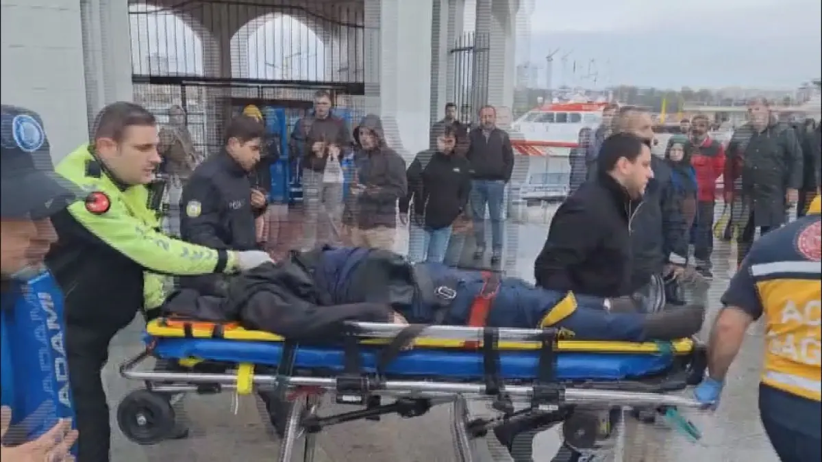 kadikoyde engelli bireyler denize dustu KORe4v9F.jpg