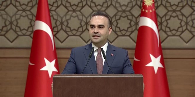 bakan kacir 2 bin kilometre menzilli fuze gelistirme programini surduruyoruz K1BLxHMf.jpg