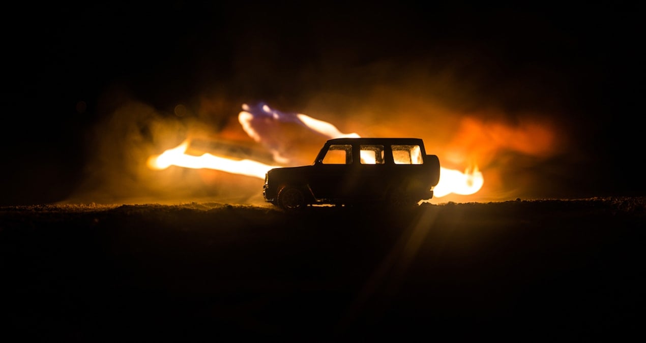 unlu markanin otomobillerinin bataryalari alev aliyor 320 binden fazla arac geri cagrildi 4Fax65tI.jpg