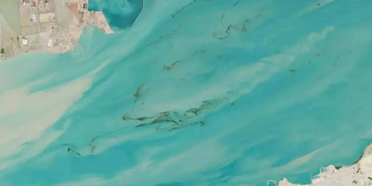 Hürmüz Boğazı’nda Petrol Sızıntısı Tehlikesi! Acil Önlem Alınmalı