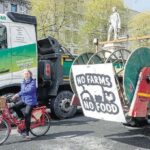 irlandali-ciftciler-isyan-etti-mazot-yoksa-yemek-de-yok-iOPeI7lA