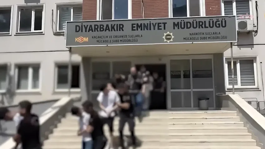 Diyarbakır’da çıkar amaçlı silahlı suç örgütüne operasyon: 40 gözaltı